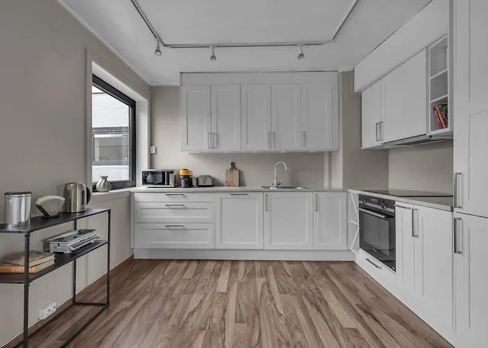 Northstay - Center Terrace With Mountain View Апартаменты