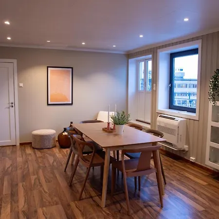 Northstay - Center Terrace Apartament *