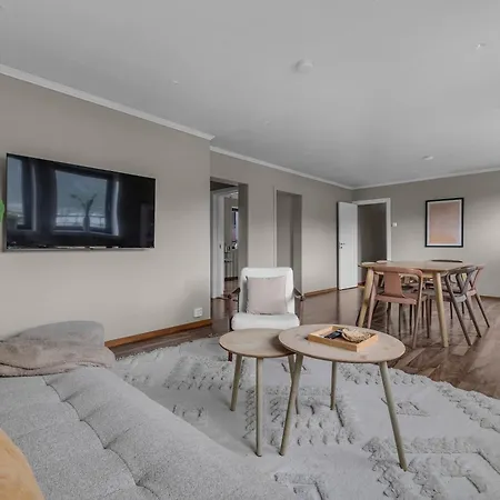 Northstay - Center Terrace With Mountain View 公寓 特罗姆瑟