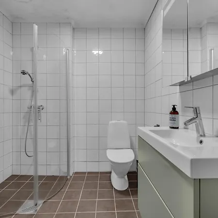 Northstay - Center Terrace With Mountain View