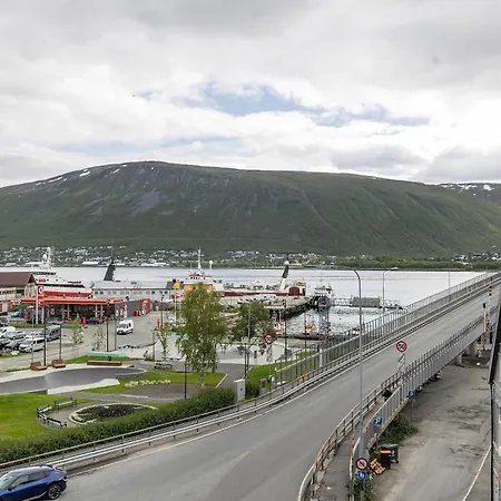 Northstay - Center Terrace With Mountain View 公寓 *
