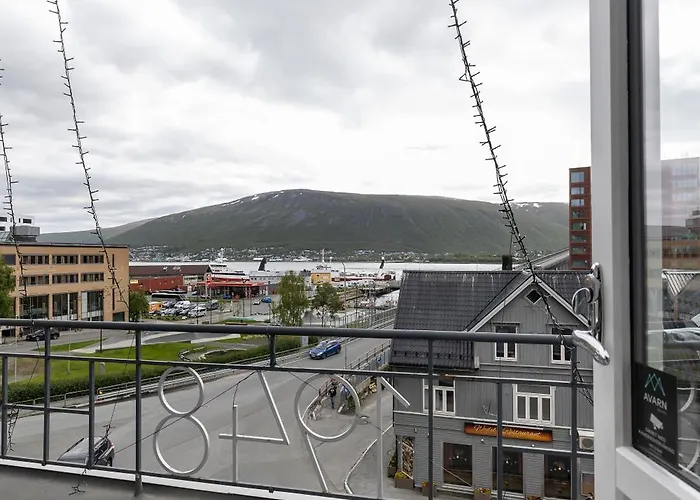 Northstay - Center Terrace With Mountain View Tromsø